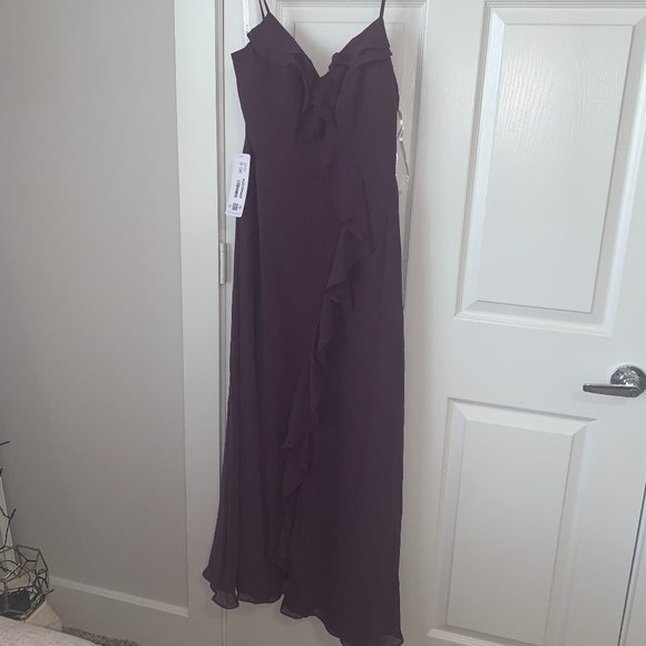 Azazie Kiki Plum Bridesmaid Dress Size 8 HEMMED - Picture 4 of 13